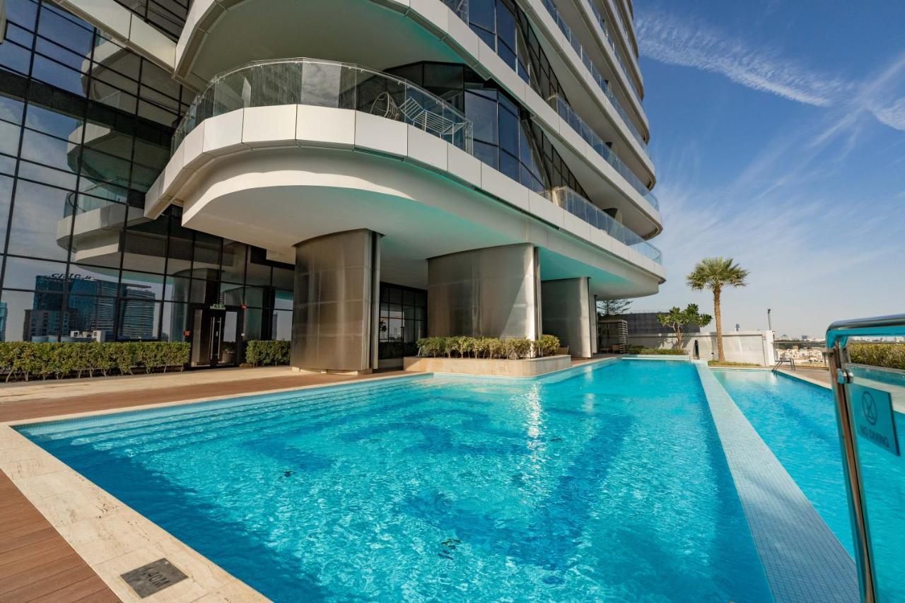 Fam Living - Rp Heights - 3 Mins Walk To Burj Khalifa & Dubai Mall Downtown Dubai Exterior photo