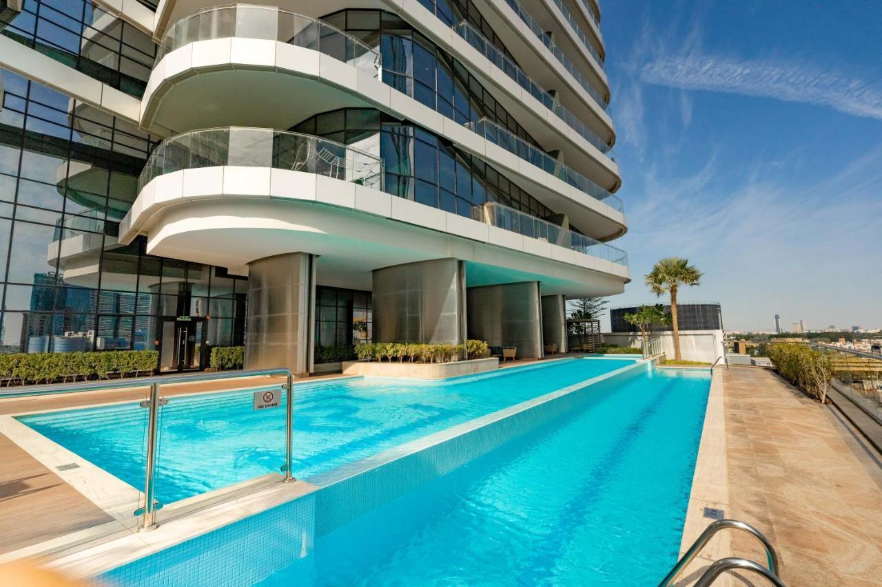 Fam Living - Rp Heights - 3 Mins Walk To Burj Khalifa & Dubai Mall Downtown Dubai Exterior photo