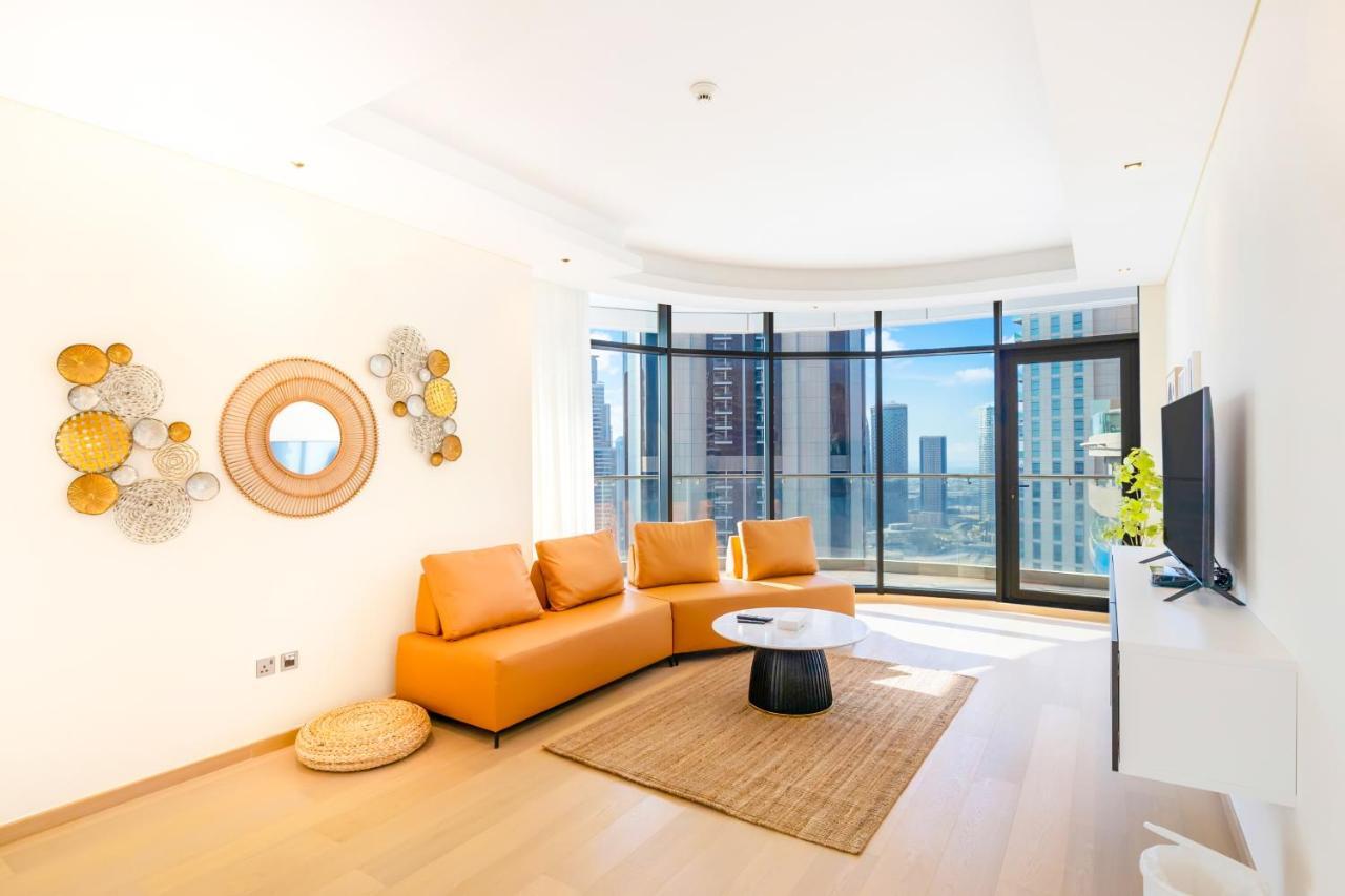 Fam Living - Rp Heights - 3 Mins Walk To Burj Khalifa & Dubai Mall Downtown Dubai Exterior photo