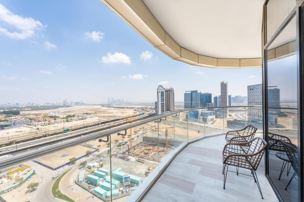 Fam Living - Rp Heights - 3 Mins Walk To Burj Khalifa & Dubai Mall Downtown Dubai Exterior photo