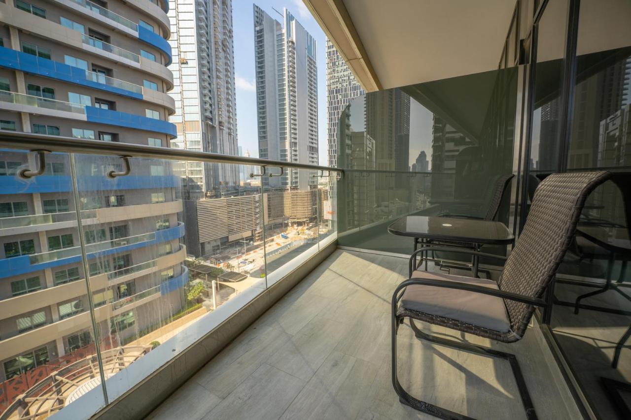 Fam Living - Rp Heights - 3 Mins Walk To Burj Khalifa & Dubai Mall Downtown Dubai Exterior photo