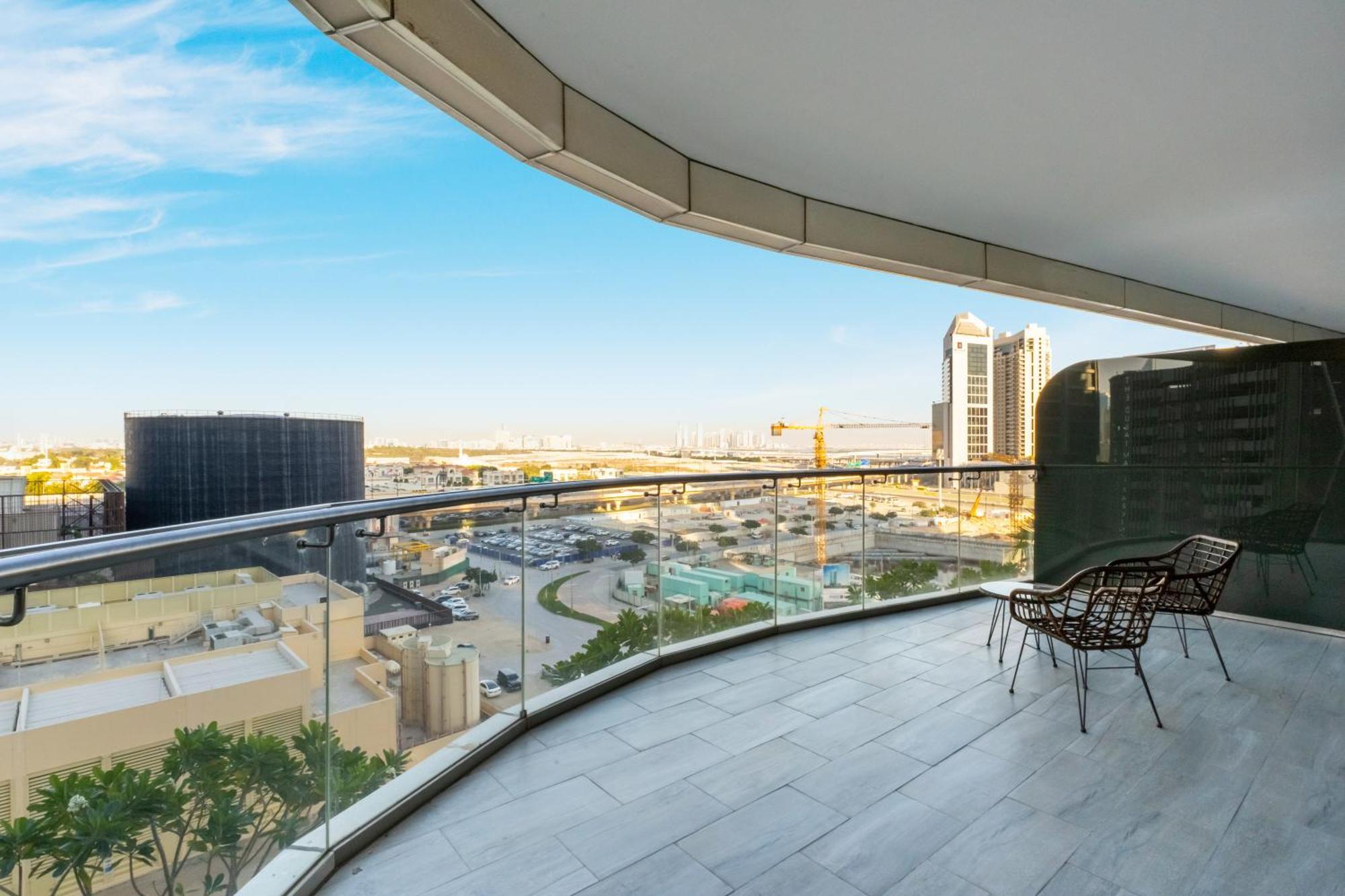 Fam Living - Rp Heights - 3 Mins Walk To Burj Khalifa & Dubai Mall Downtown Dubai Exterior photo