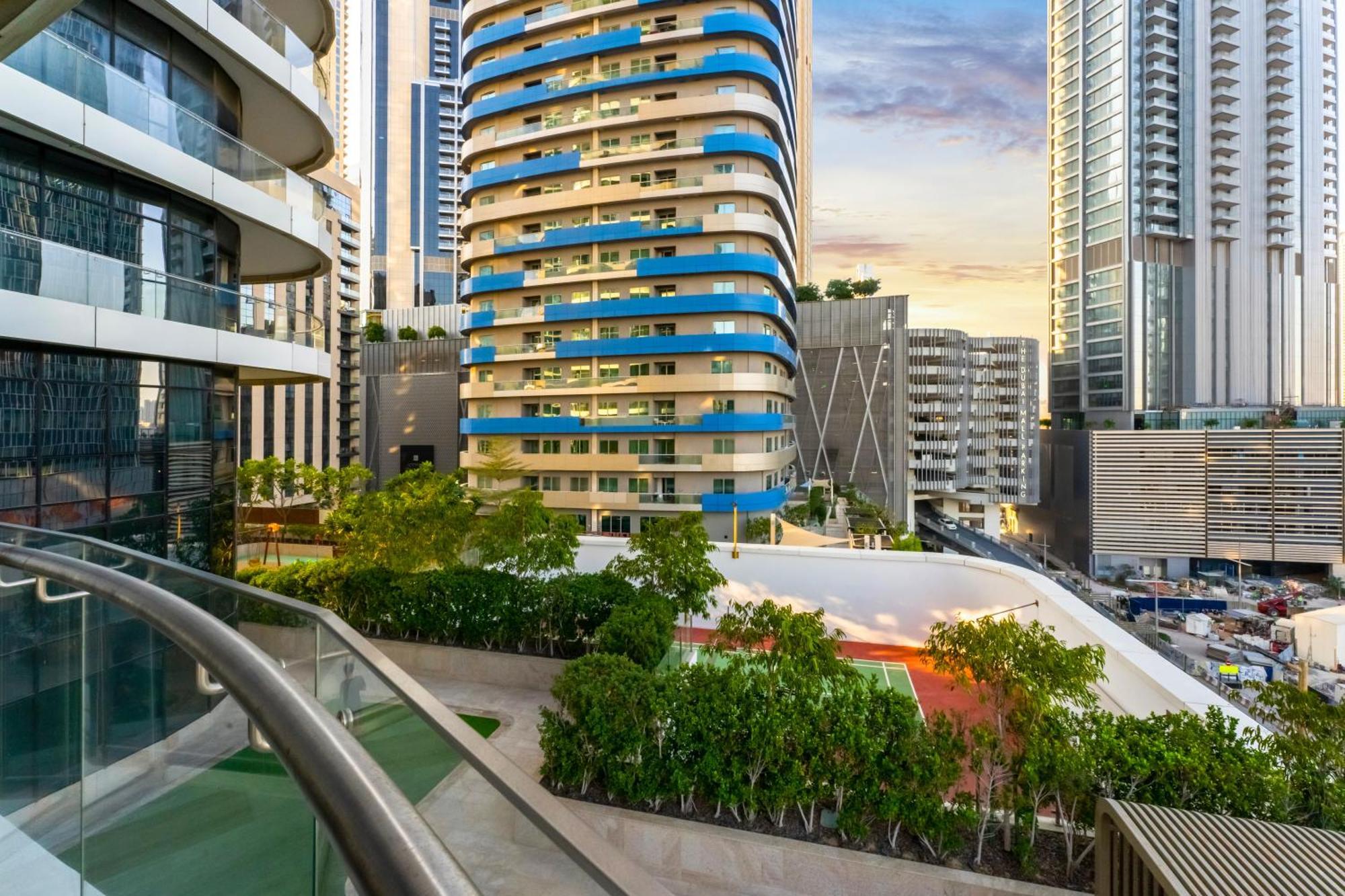 Fam Living - Rp Heights - 3 Mins Walk To Burj Khalifa & Dubai Mall Downtown Dubai Exterior photo