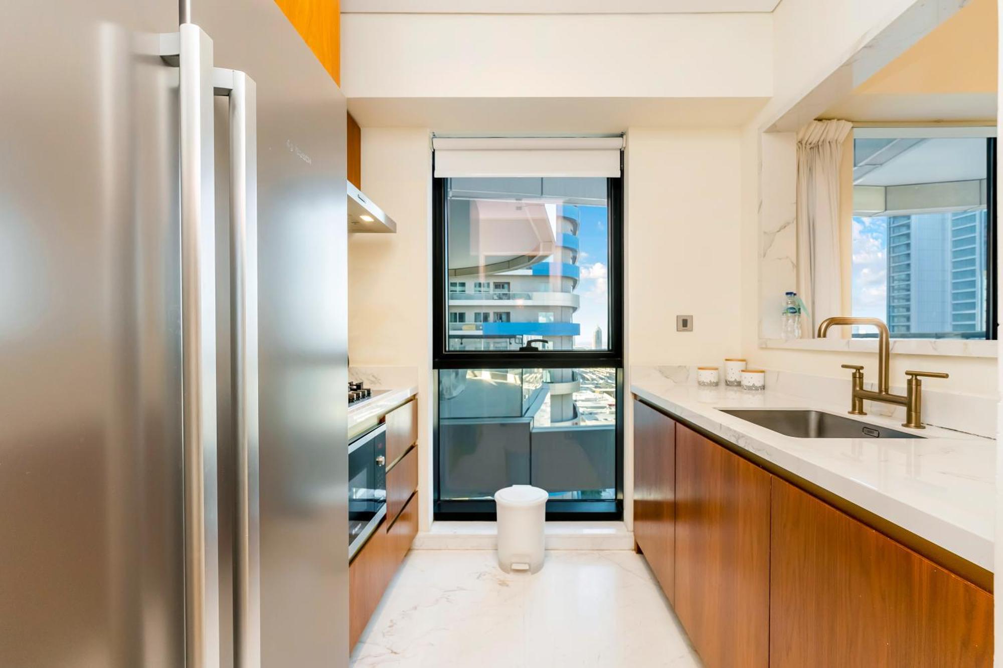 Fam Living - Rp Heights - 3 Mins Walk To Burj Khalifa & Dubai Mall Downtown Dubai Exterior photo